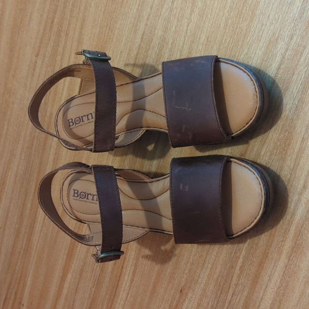 Born Women's Brown Leather Sandal 3 inch Heels - W9